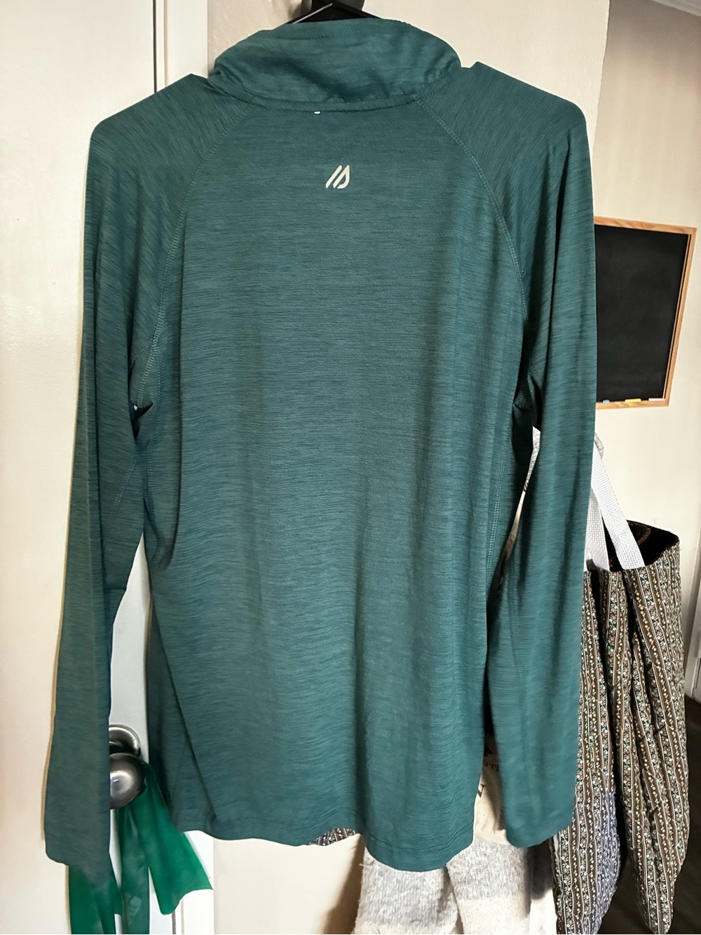 Eddie Bauer Men's Half-Zip Long Sleeve Shirt in Teal Green - Picture 4 of 4